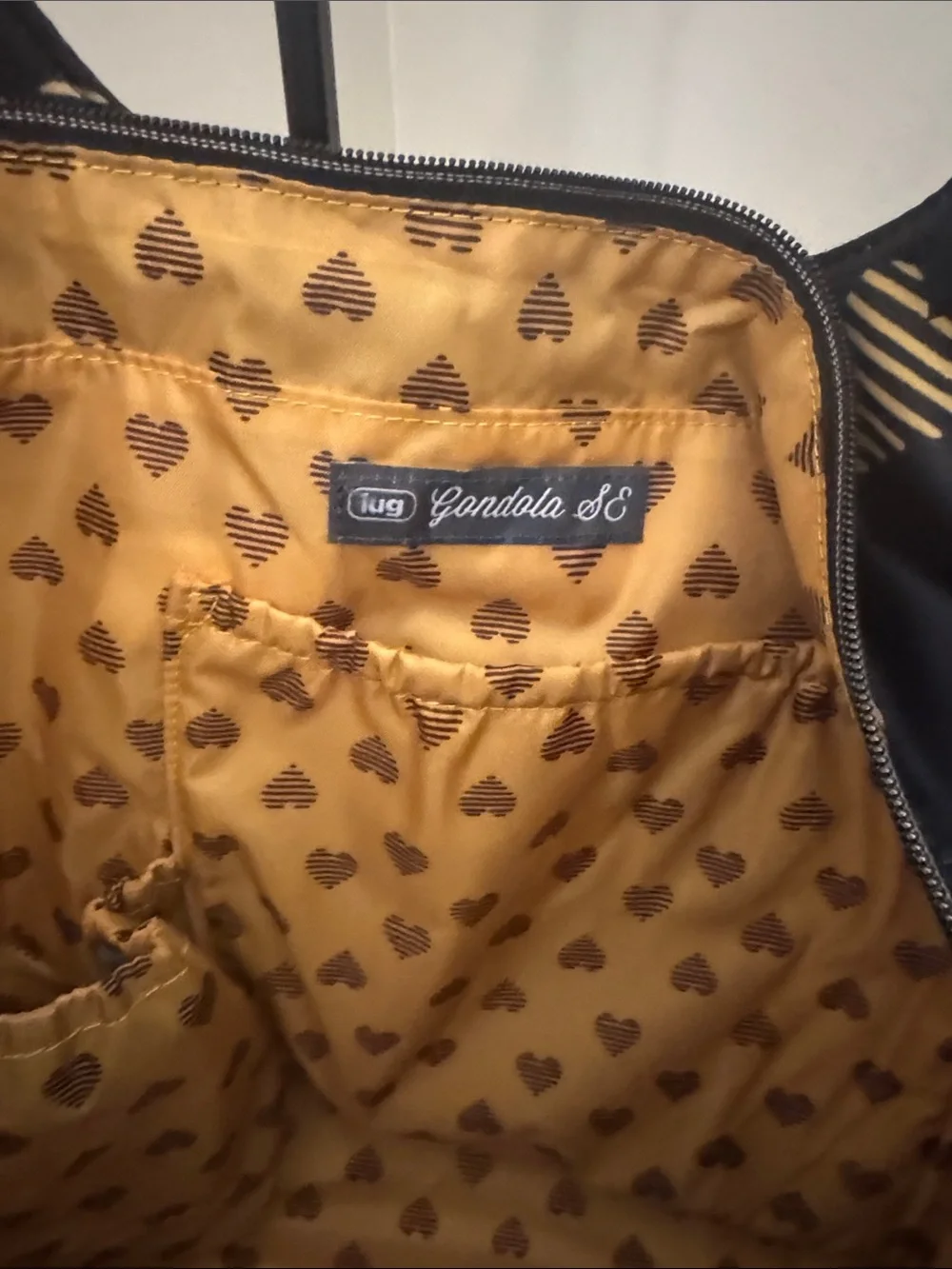 Rare LUG Hearts Gold GondolaSE Hobo Bag
